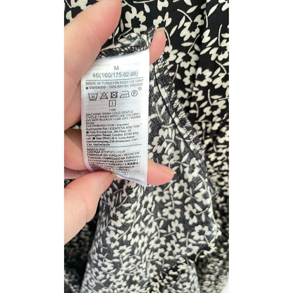 GAP Maternity smocked empire waist dress - Picture 7 of 7